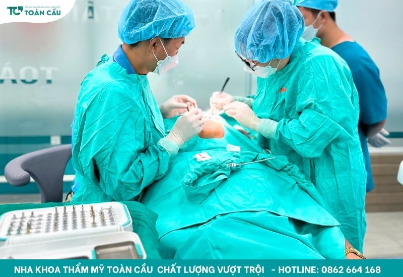 Những phản hồi thực tế từ khách hàng đã trồng răng implant – Có thực sự hiệu quả? 6 Cắm implant an toàn, không đau tại Nha khoa Thẩm mỹ Toàn Cầu