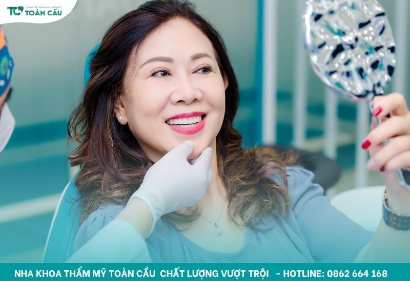 Bọc sứ giúp răng trắng sáng hơn