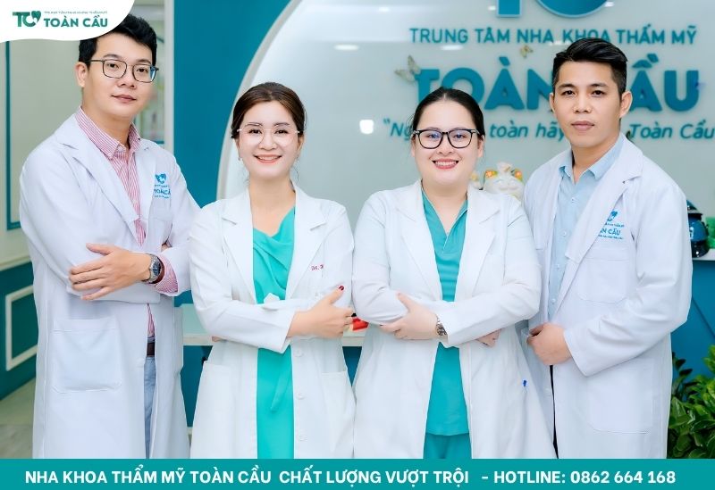 Địa chỉ cạo vôi răng TPHCM uy tín cho nướu khỏe răng xinh 6 Đội ngũ bác sĩ của nha khoa rất mát tay