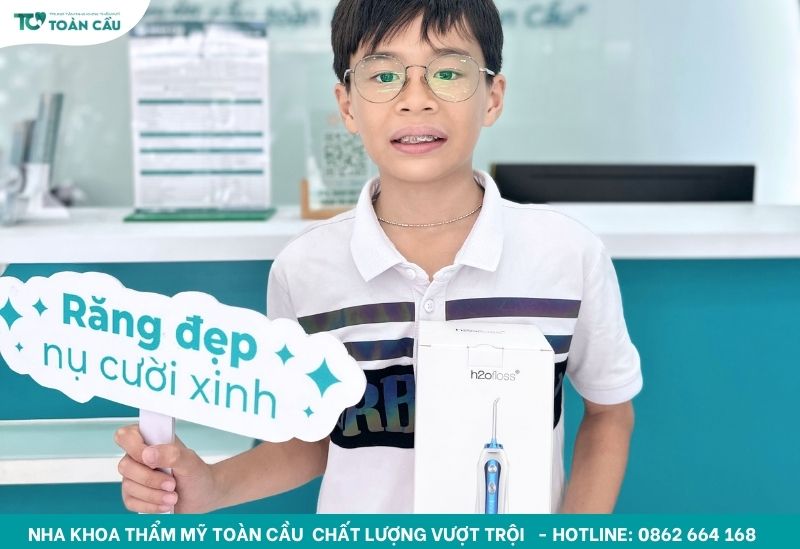 Khách hàng trẻ em niềng răng tại Toàn Cầu