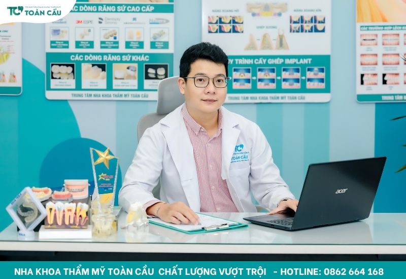 Trồng răng implant bao lâu thì lành? Giải đáp chi tiết 7 Tay nghề và kỹ thuật của bác sĩ ảnh hưởng đến thời gian lành