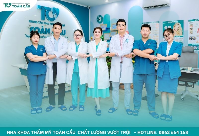 Bác sĩ có chứng chỉ chuyên sâu về cấy ghép Implant