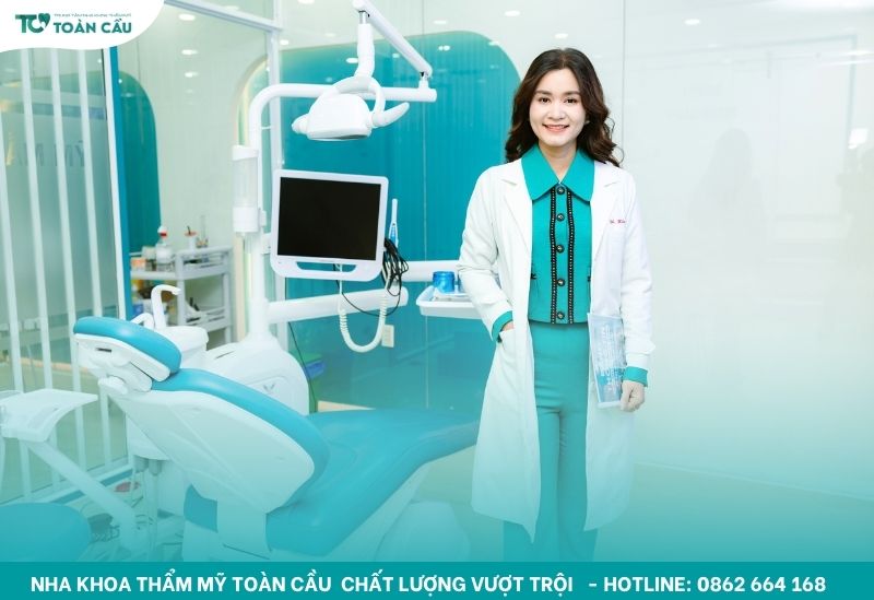 Bác sĩ tay nghề cao của nha khoa và máy móc tiên tiến