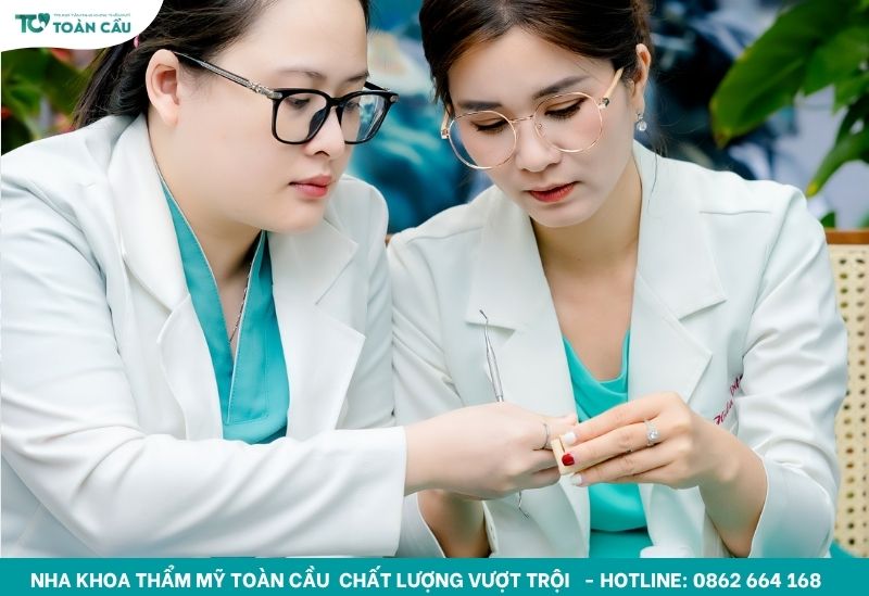 Niềng răng trong suốt có đau không? Giai đoạn nào đau nhất? 8 Không nên tự ý điều chỉnh khay niềng