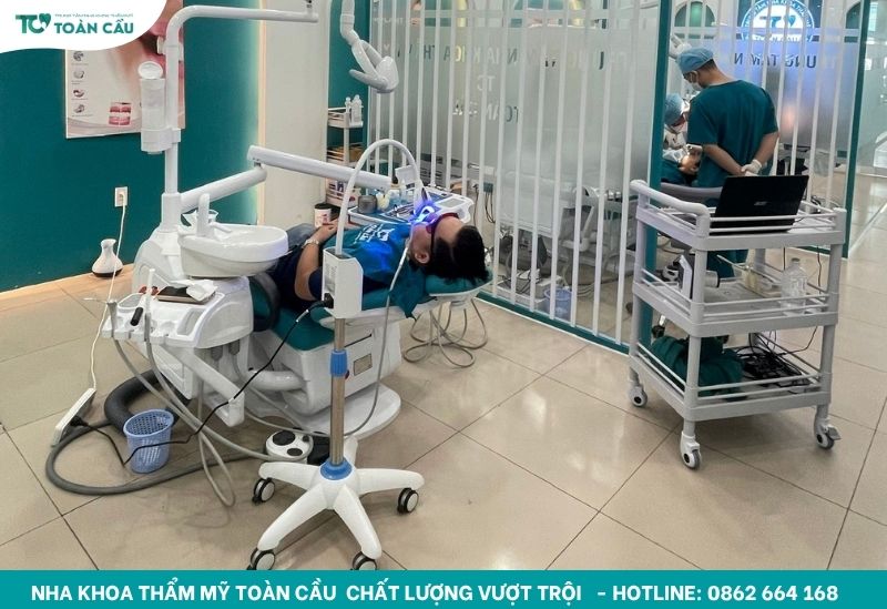 Tẩy trắng răng không ê buốt, hiệu quả tại nha khoa uy tín 8 Quy trình vô trùng nghiêm ngặt