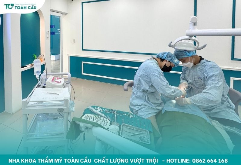 Thời gian hồi phục khi trồng implant toàn hàm mất bao lâu? 7 Công nghệ hiện đại giúp giảm đau