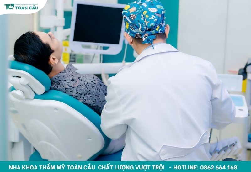 Thực hiện tại phòng điều trị vô trùng