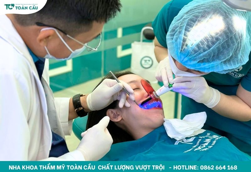Không đau dữ dội, nhưng có thể hơi ê