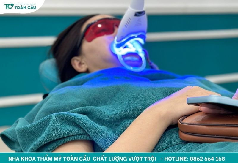 Tẩy trắng răng laser được nhiều người lựa chọn