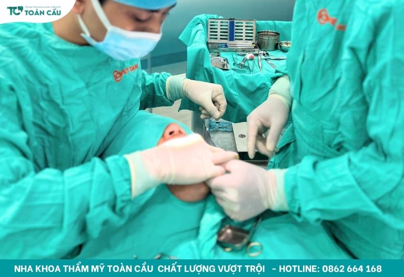 Cấy implant có đau không và khi nào hồi phục? 2 Cấy implant có đau không?