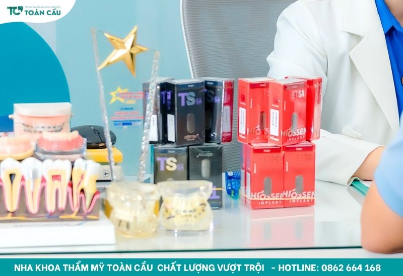 Implant nha khoa là gì và có nên trồng răng implant không? 6 Trụ implant chính hãng