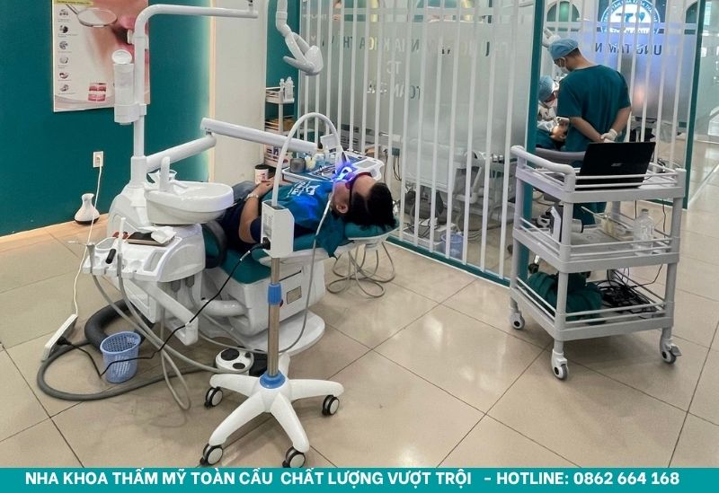 Làm trắng răng bao nhiêu tiền 1 lần? Cập nhật giá mới nhất 3 Làm trắng răng