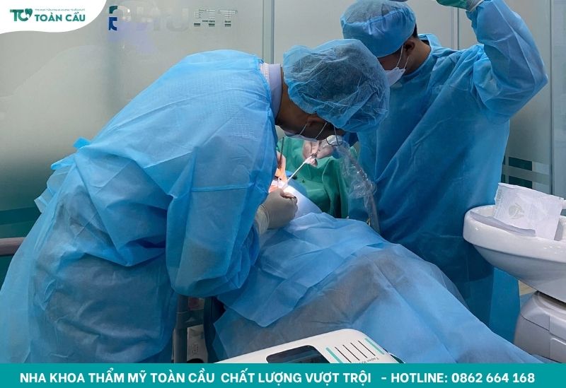 Tái tạo nụ cười hoàn hảo cùng implant toàn hàm All on 5 3 Làm implant toàn hàm All on 5 tại Toàn Cầu