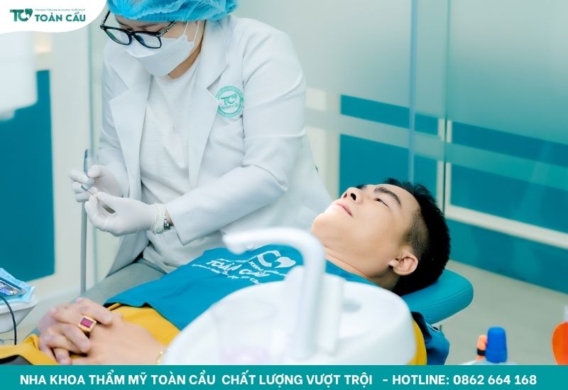 Răng bị nứt phải làm sao? 4 phương pháp khắc phục phổ biến 3 Đến ngay nha khoa để được kiểm tra