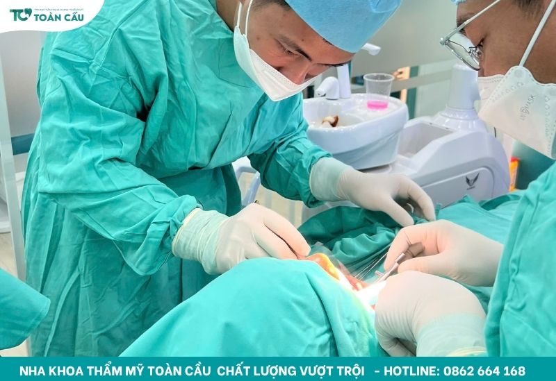 Trụ implant bị lung lay có phải tháo bỏ? 4 Xử lý trụ implant bị lung lay