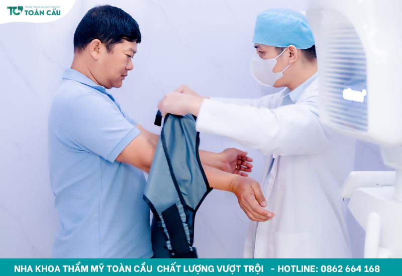 Giải đáp tụt lợi có tự khỏi không và cách điều trị hiệu quả 6 Khám răng tại Nha khoa Thẩm mỹ Toàn Cầu