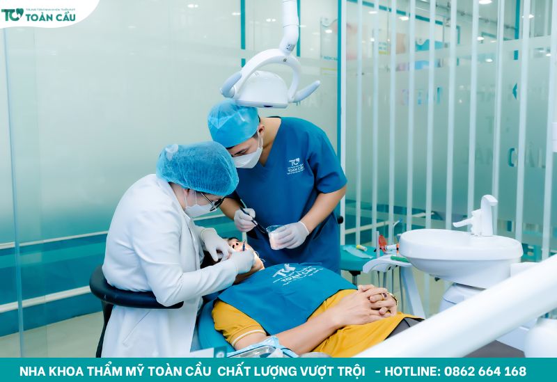 Bị nha chu là gì? Khám ở đâu uy tín để điều trị dứt điểm? 6 Nạo túi nha chua và điều trị kháng viêm