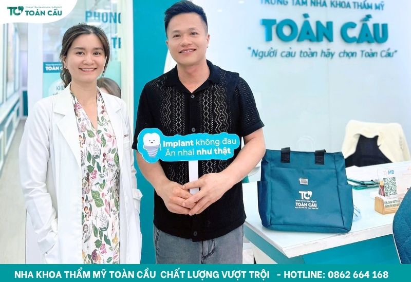 Khách hàng cấy implant tại Toàn Cầu