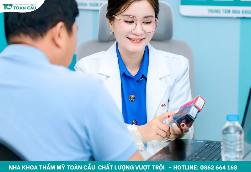 Mất răng lâu năm có trồng được không và chi phí bao nhiêu? 7 Thăm khám nha sĩ là cách tốt nhất để tránh tiêu xương hàm