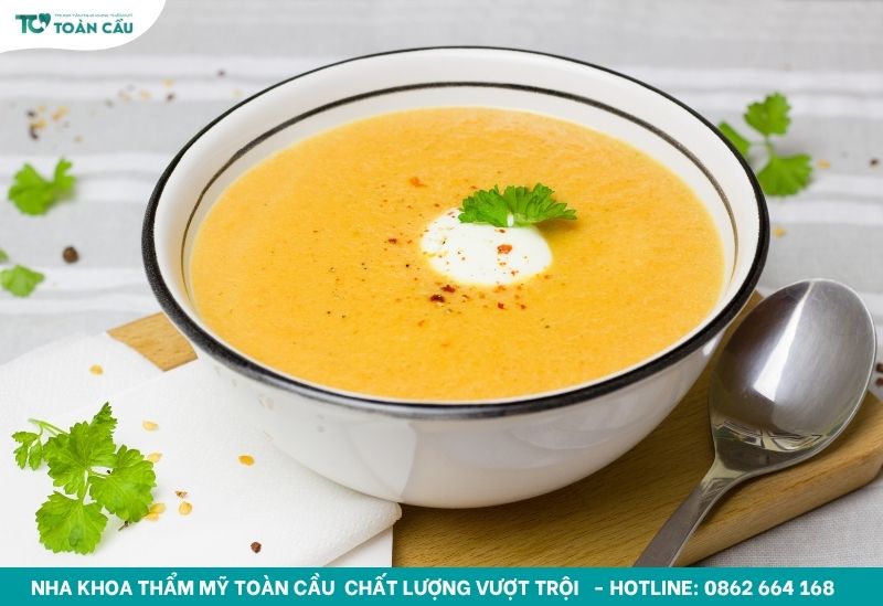 Ưu tiên các món súp sau khi nhổ răng