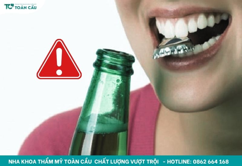 Răng cửa bị mẻ do thói quen sinh hoạt
