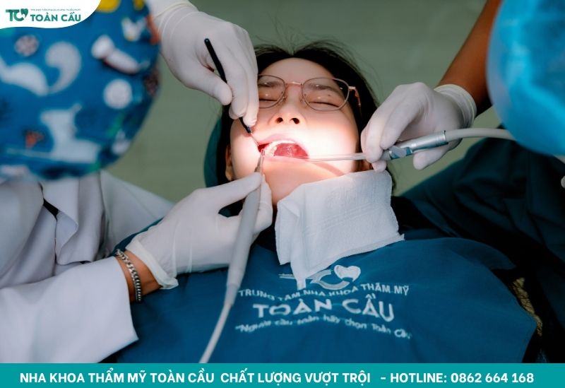 Kiểm tra toàn diện sức khỏe răng miệng của bạn