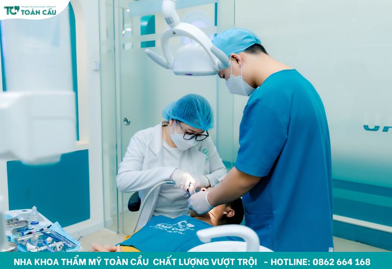 Sau khi cạo vôi răng bao lâu mới được ăn uống bình thường? 3 Kiêng cữ trong ăn uống giúp giảm ê buốt sau khi cạo vôi răng