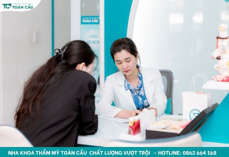 Siết răng khi niềng có đau không?