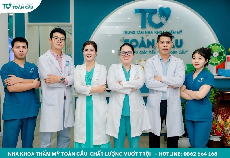 Nha khoa làm đến 23h - Vì sao Việt Kiều rất cần điều này? 4 Đội ngũ bác sĩ sẵn sàng hỗ trợ