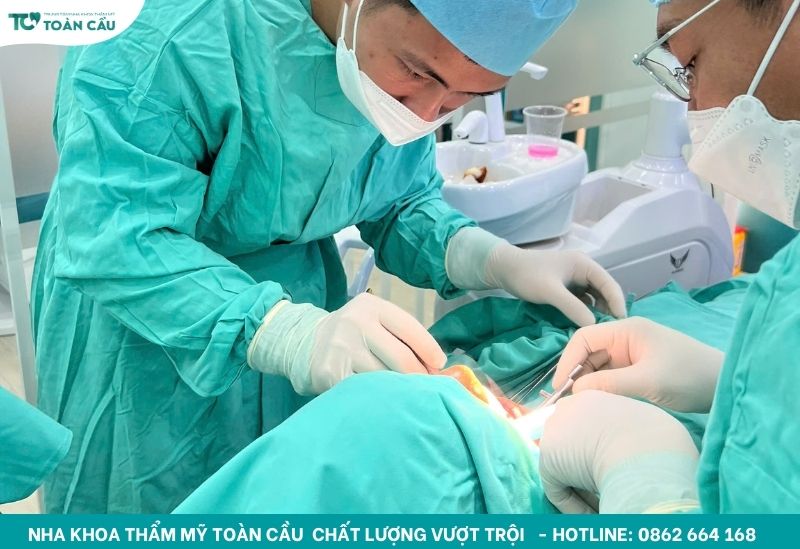 Nha khoa làm đến 23h - Vì sao Việt Kiều rất cần điều này? 6 Quy trình vô trùng nghiêm ngặt